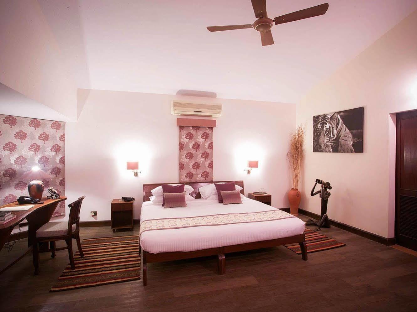 Singinawa Jungle Lodge Kanha Lagma Екстериор снимка